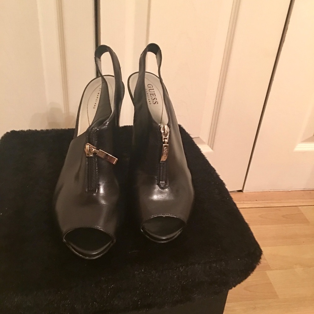 Guess by Marciano black sling back heels